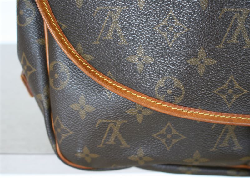 LOUIS VUITTON SAUMUR35 Monogram