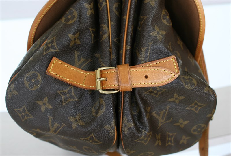 LOUIS VUITTON SAUMUR35 Monogram