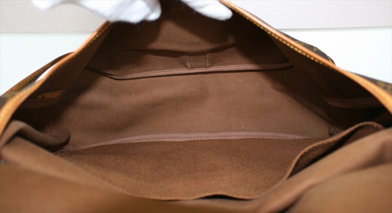 LOUIS VUITTON SAUMUR35 Monogram