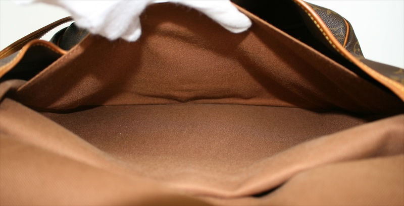 LOUIS VUITTON SAUMUR35 Monogram