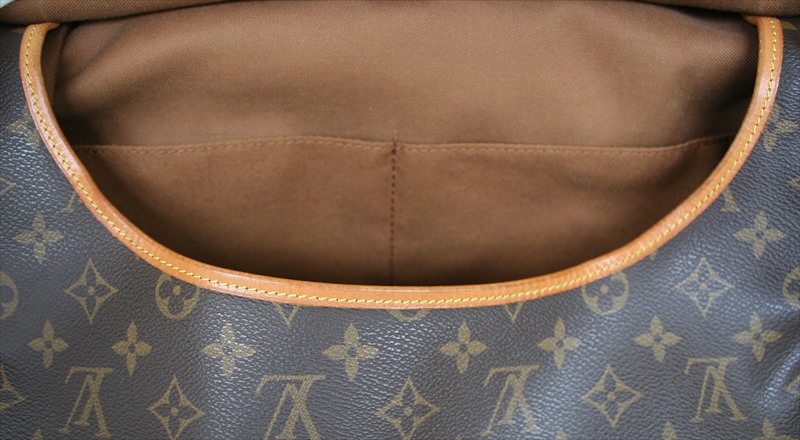LOUIS VUITTON SAUMUR35 Monogram
