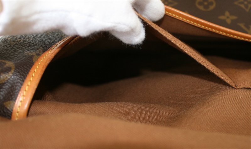 LOUIS VUITTON SAUMUR35 Monogram