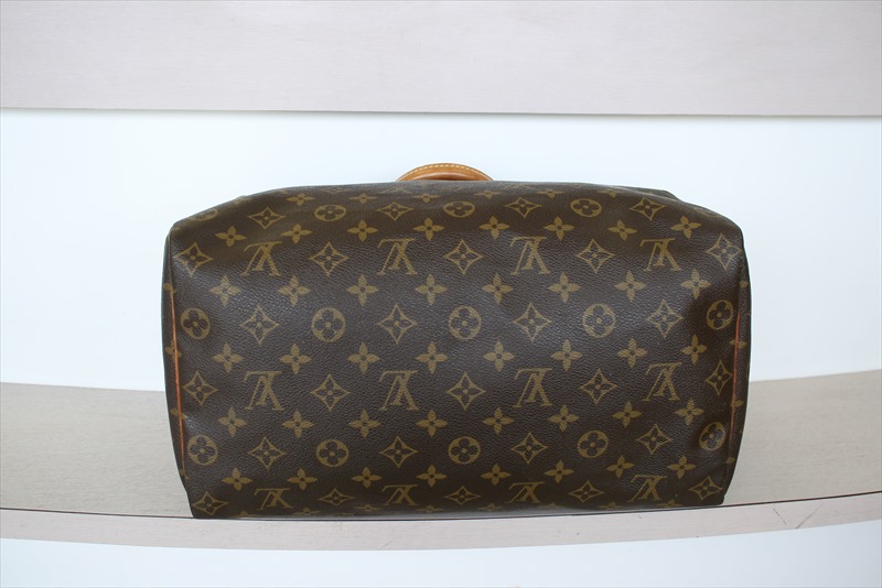LOUIS VUITTON SPEEDY 35 Monogram