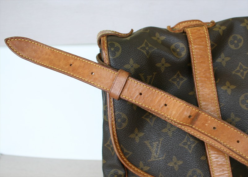 LOUIS VUITTON SAUMUR43 Monogram