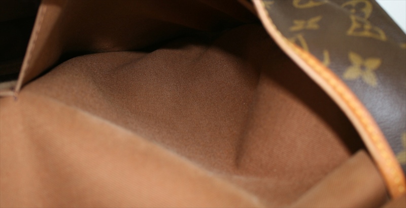 LOUIS VUITTON SAUMUR43 Monogram