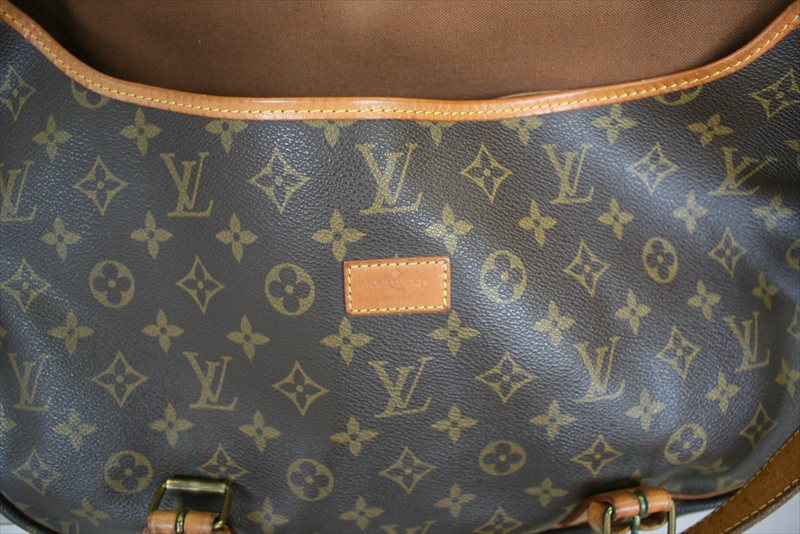 LOUIS VUITTON SAUMUR43 Monogram