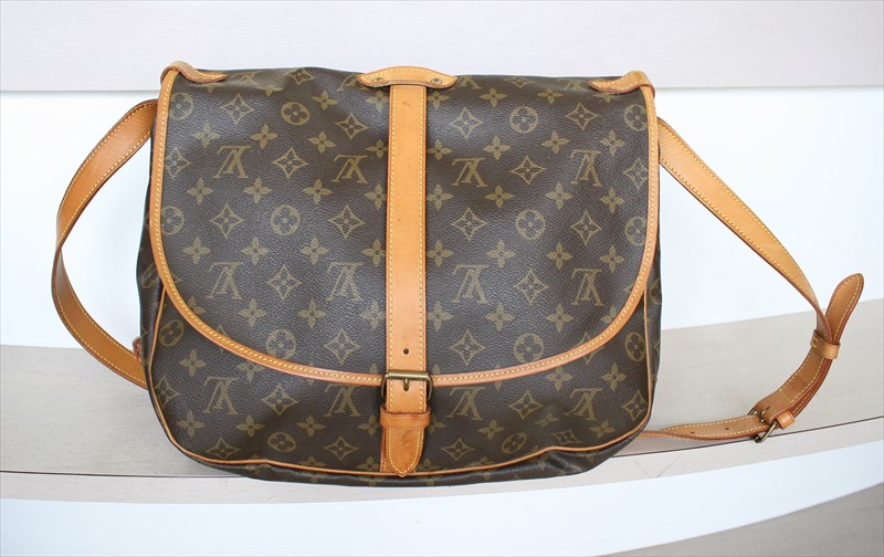 Louis Vuitton Ségur Handbag 354278