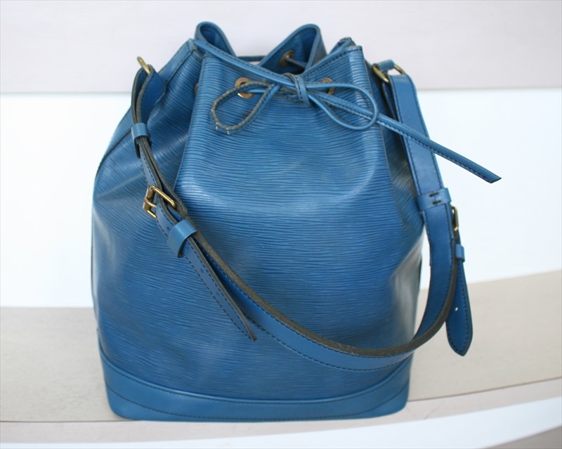 LOUIS VUITTON NOE EPI Blue Shoulder Bag No.900-e