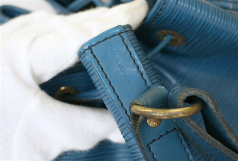 LOUIS VUITTON NOE EPI Blue
