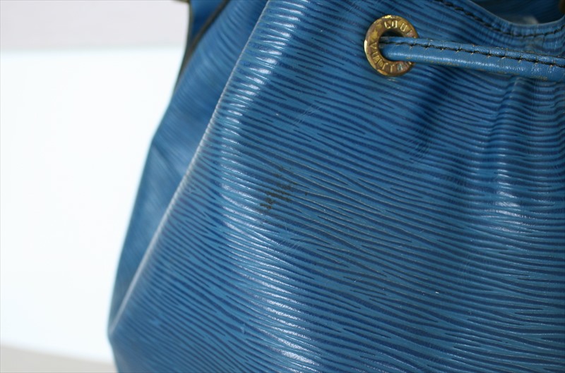 LOUIS VUITTON NOE EPI Blue