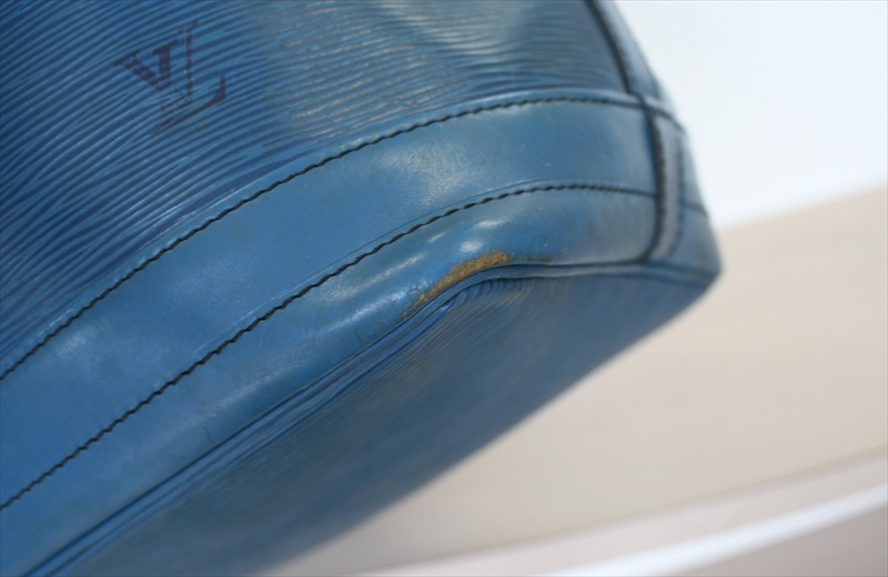 LOUIS VUITTON NOE EPI Blue