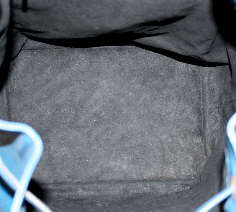 LOUIS VUITTON NOE EPI Blue