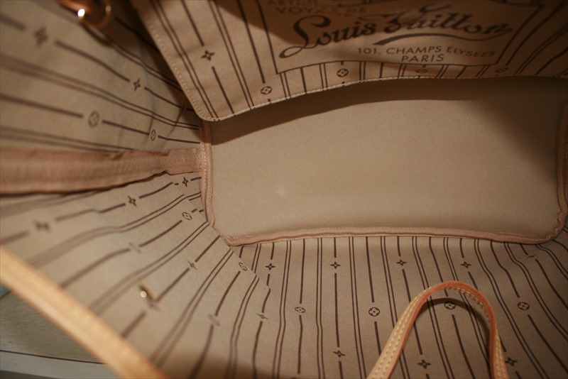 Louis Vuitton Neverfull mm Monogram Canvas Tote Bag 2008