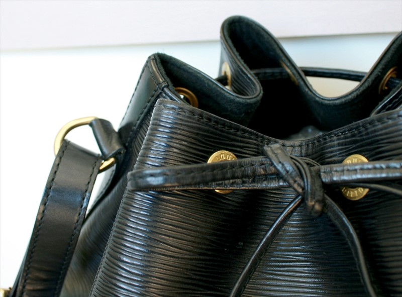 PETIT NOE Epi Black Noir