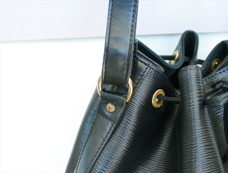 PETIT NOE Epi Black Noir