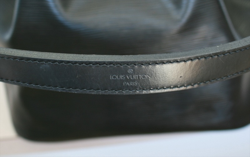 PETIT NOE Epi Black Noir