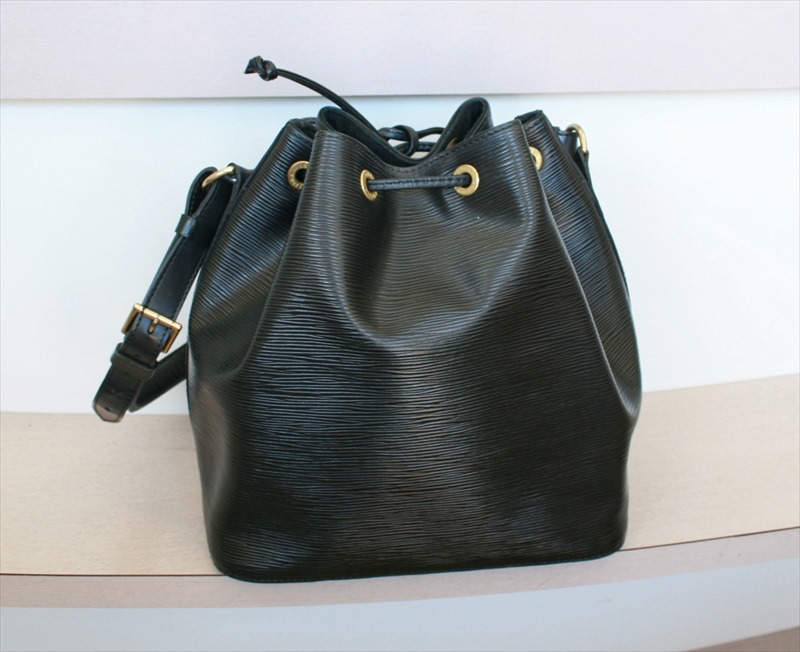 PETIT NOE Epi Black Noir