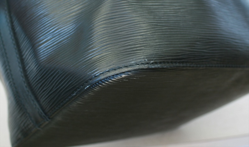 PETIT NOE Epi Black Noir