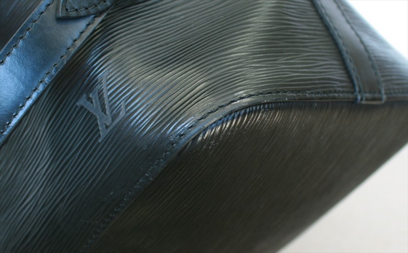 PETIT NOE Epi Black Noir