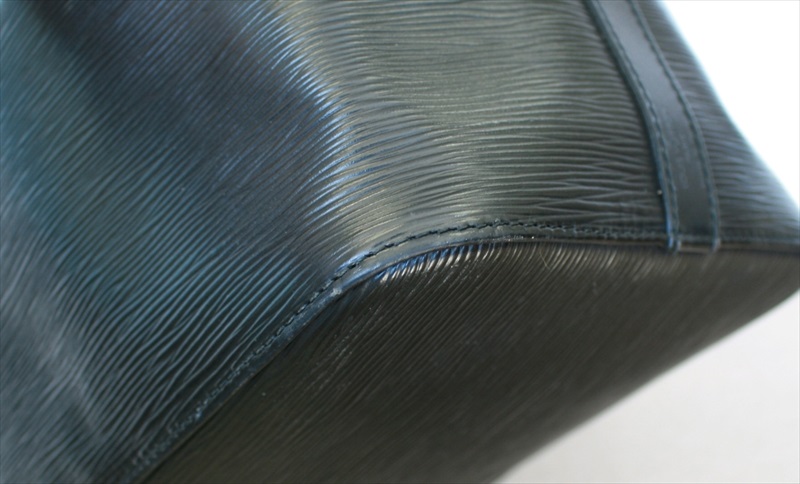 PETIT NOE Epi Black Noir