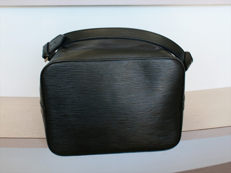 PETIT NOE Epi Black Noir