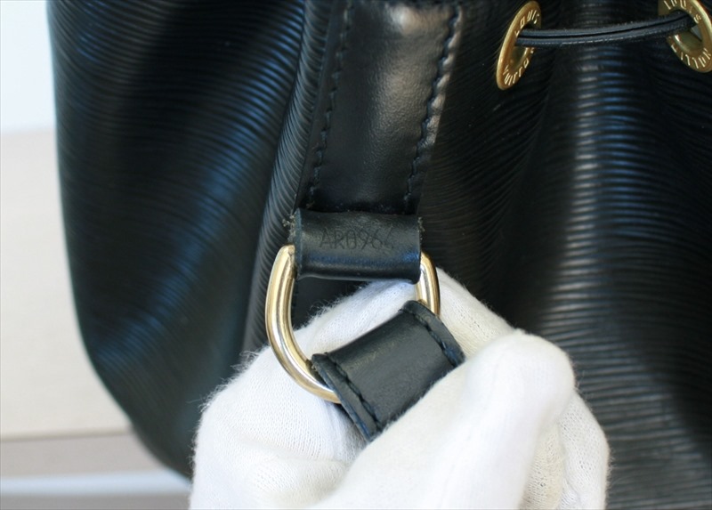 PETIT NOE Epi Black Noir