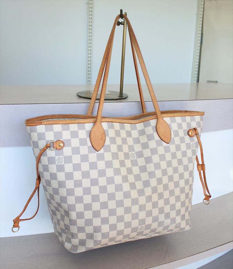 ❌SOLD❌ Louis Vuitton Neverfull MM in Dameir Azur canvas WITH