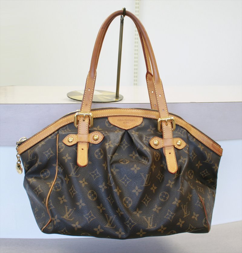 Louis Vuitton, Bags, Authentic Louis Vuitton Monogram Tivoli Pmclassic