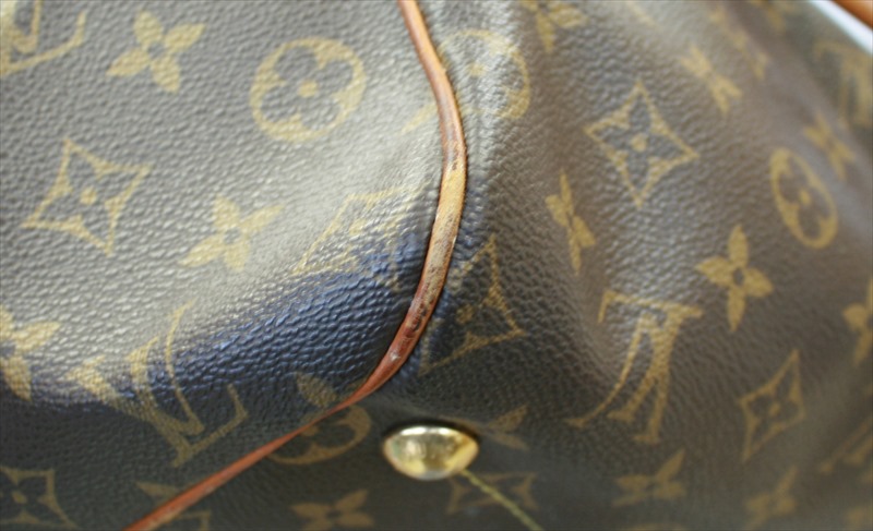 LOUIS VUITTON Monogram Tivoli GM Gold Buckle Handle Bag Brown – Brand Off  Hong Kong Online Store