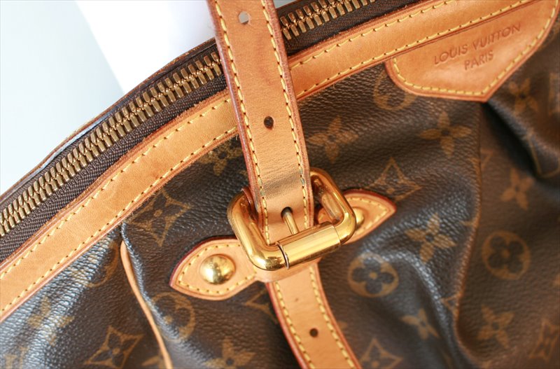 Louis Vuitton Tivoli GM Shoulder Bag Brown Monogram Canvas – Celebrity Owned