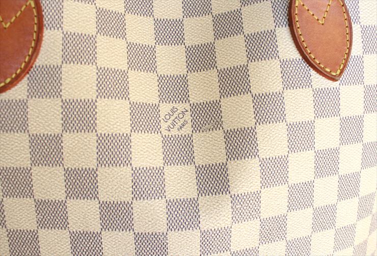 Louis Vuitton Neverfull MM in azur checkered coated canvas Beige Cloth  ref.183754 - Joli Closet