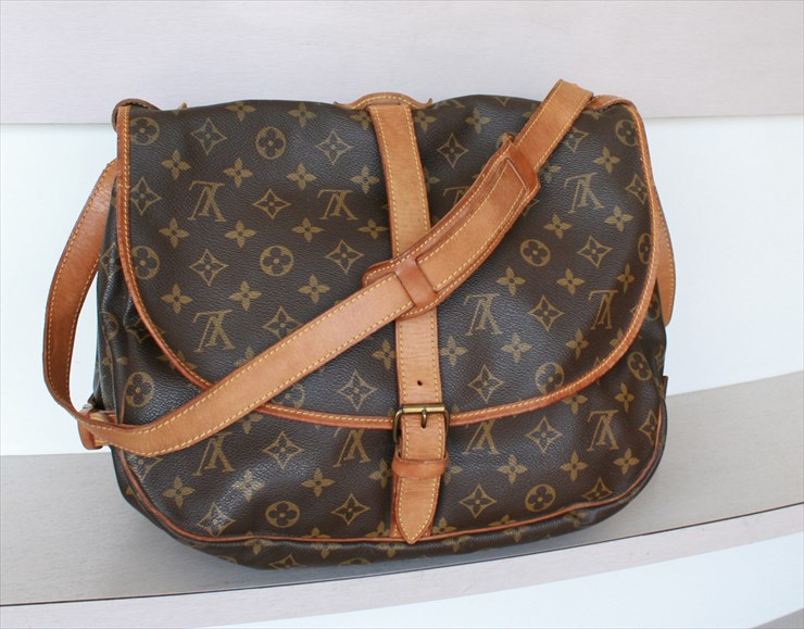 Brown Louis Vuitton Monogram Saumur 35 Crossbody Bag – Designer
