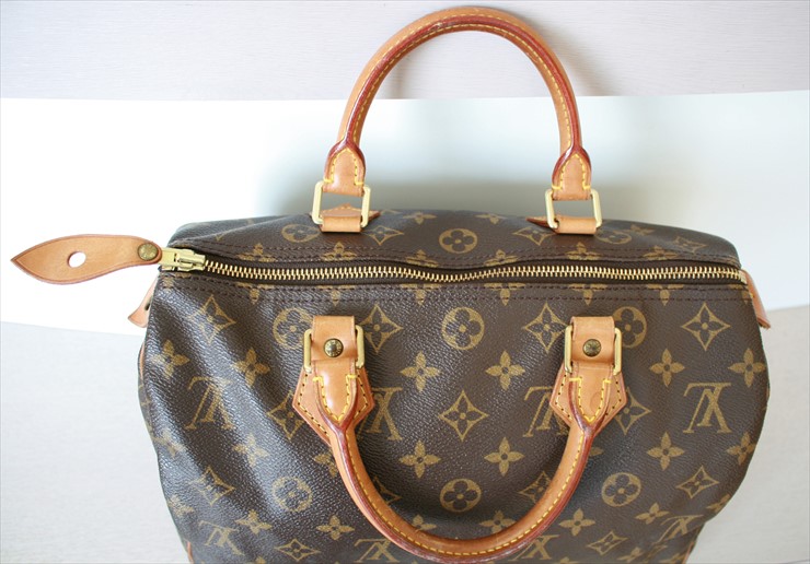 Emporium Emquartier - ชื่อรุ่น Louis Vuitton Speedy Monogram