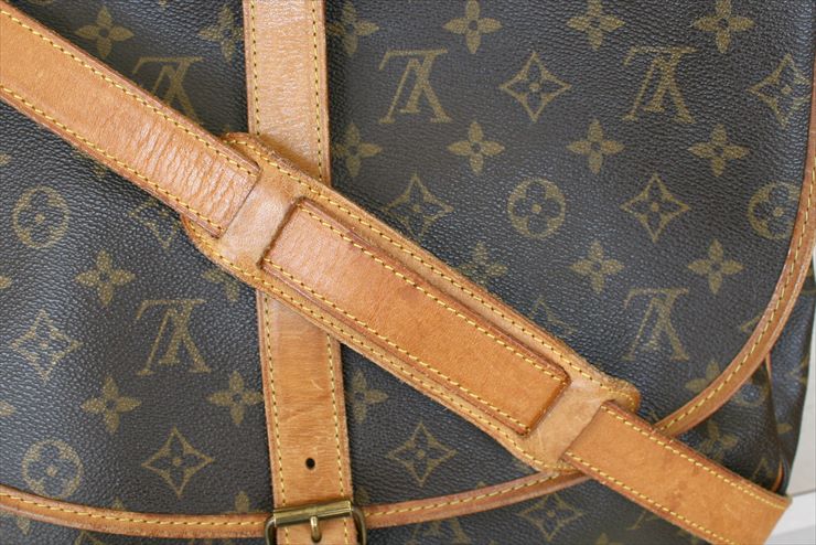SAUMUR 35 Monogram
