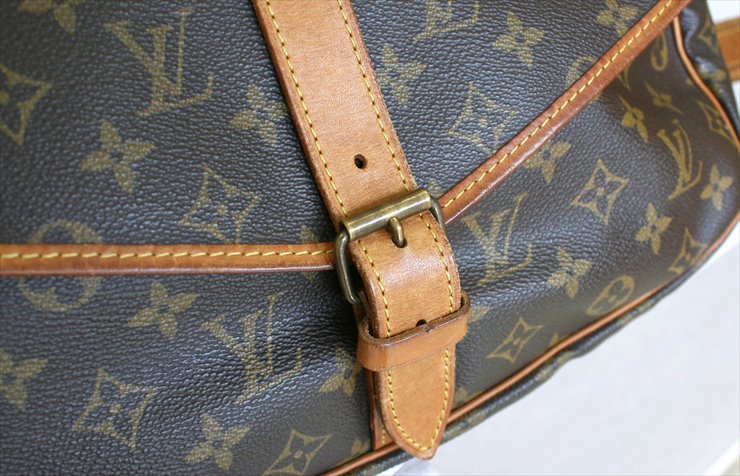SAUMUR 35 Monogram