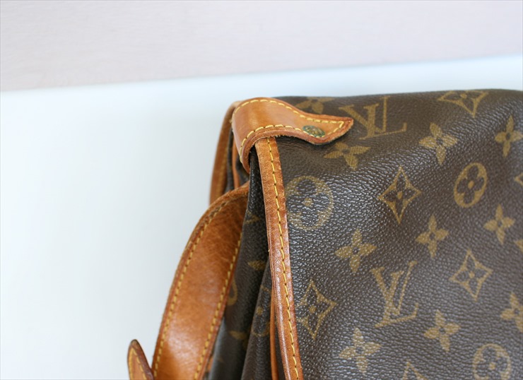 SAUMUR 35 Monogram