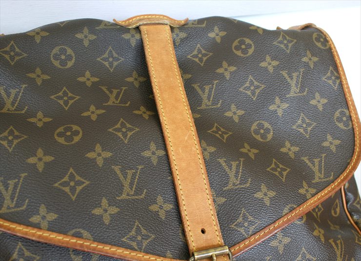 SAUMUR 35 Monogram