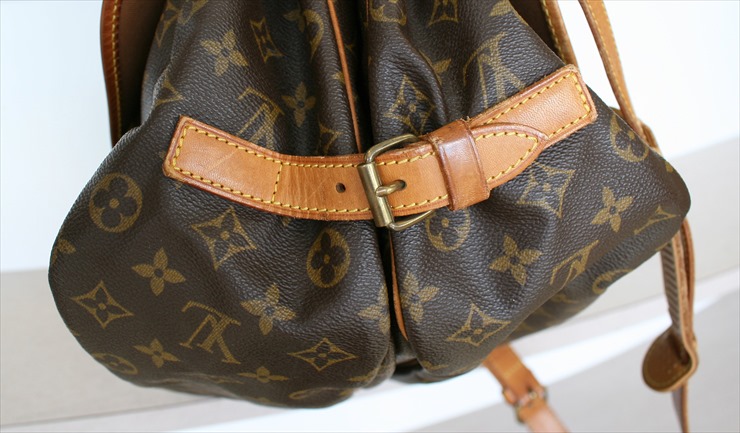 SAUMUR 35 Monogram
