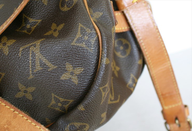 SAUMUR 35 Monogram