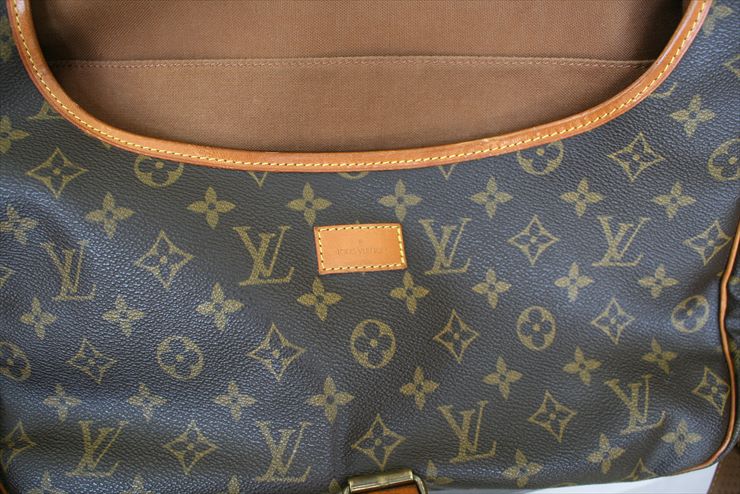 SAUMUR 35 Monogram