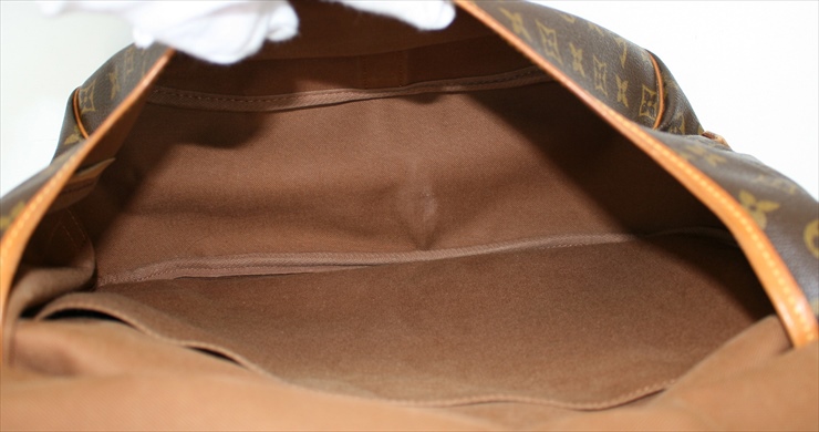 SAUMUR 35 Monogram
