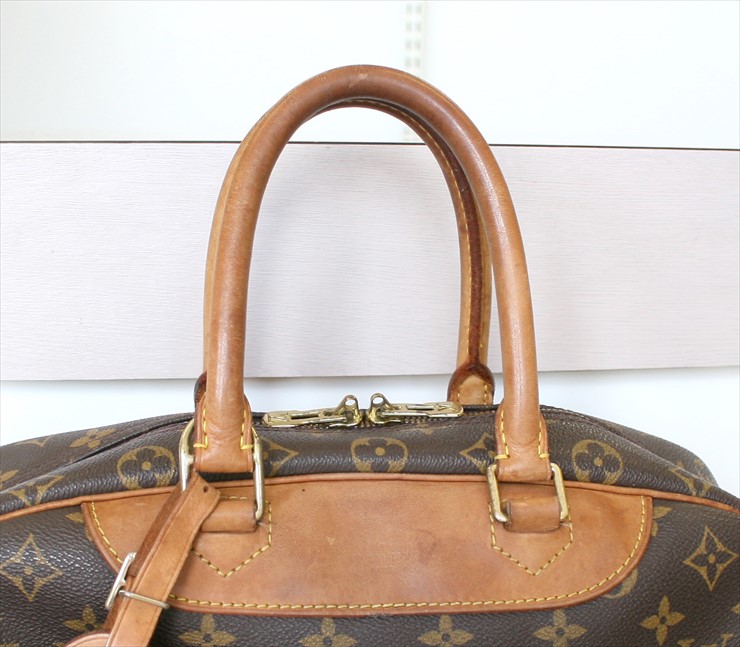 LOUIS VUITTON DEAUVILLE Monogram handbag No.1069