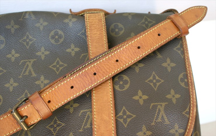 SAUMUR43 Monogram
