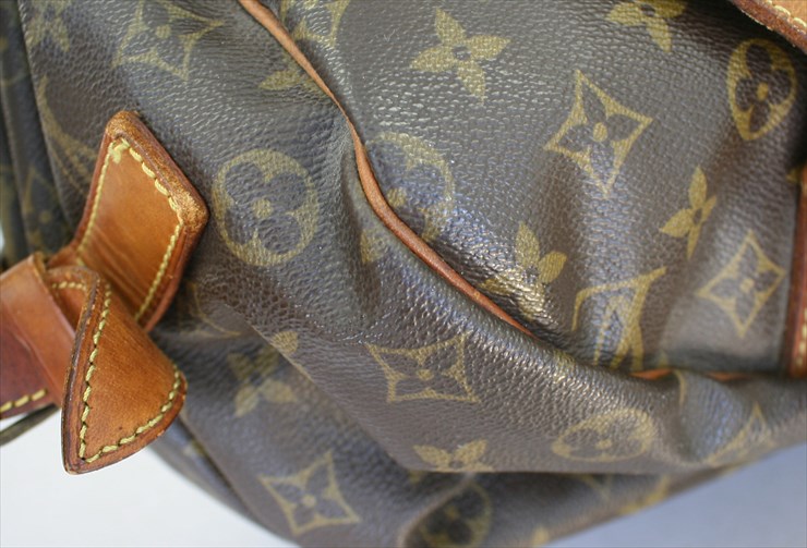 SAUMUR43 Monogram