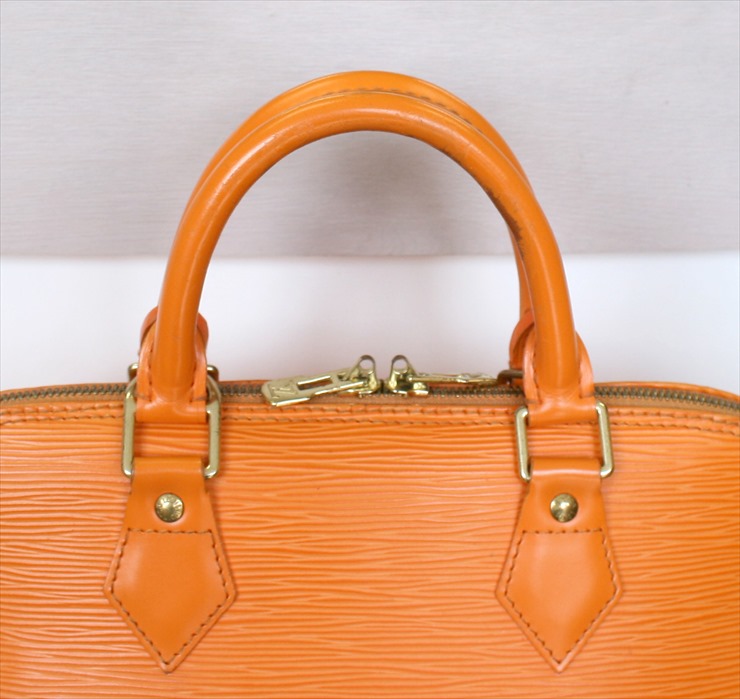 Louis Vuitton Mandarin Orange Epi Leather Mandara MM Hobo Shoulder bag  16lv38