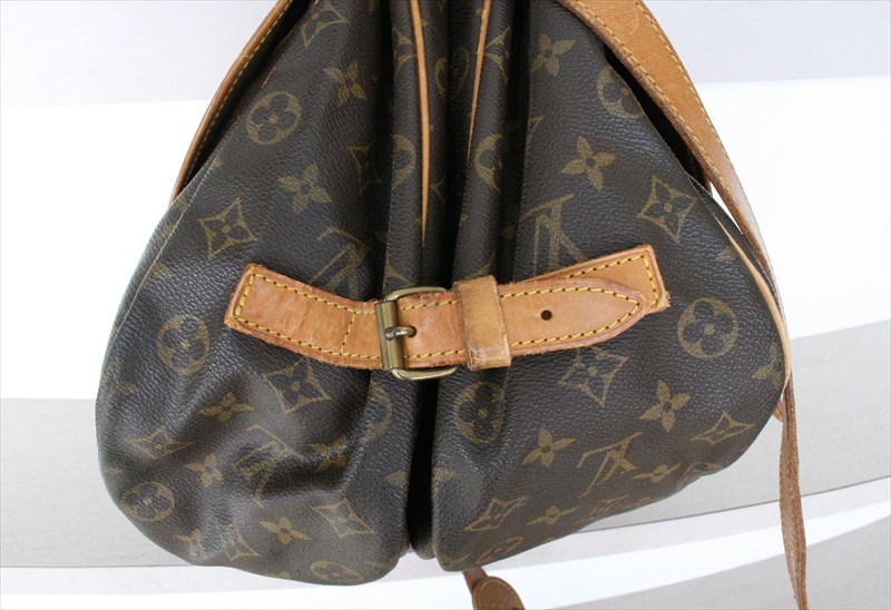 SAUMUR 35 Monogram