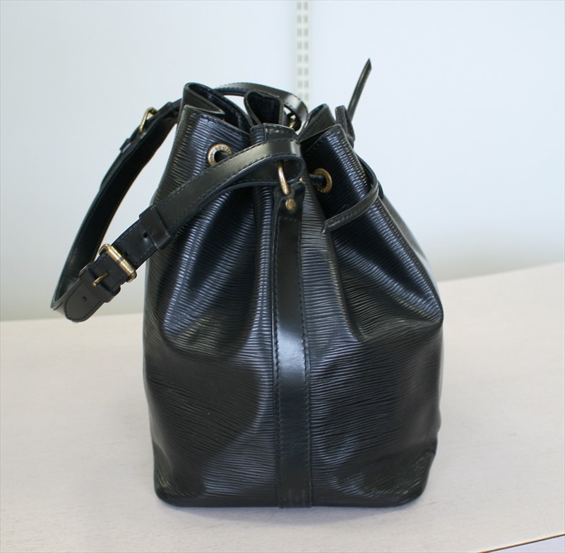 Louis Vuitton Neverfull Noir Petit Noe 12lva630 Black Epi Leather Hobo Bag, Louis Vuitton