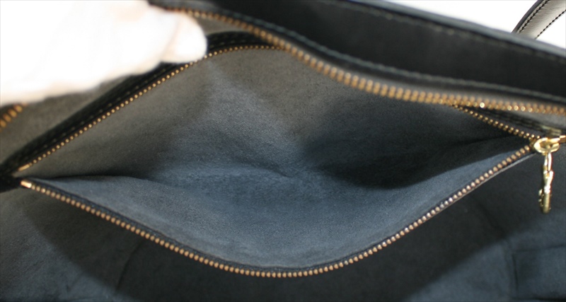 Louis Vuitton Epi Saint Jacques Shopping PM - Black Handle Bags, Handbags -  LOU756308