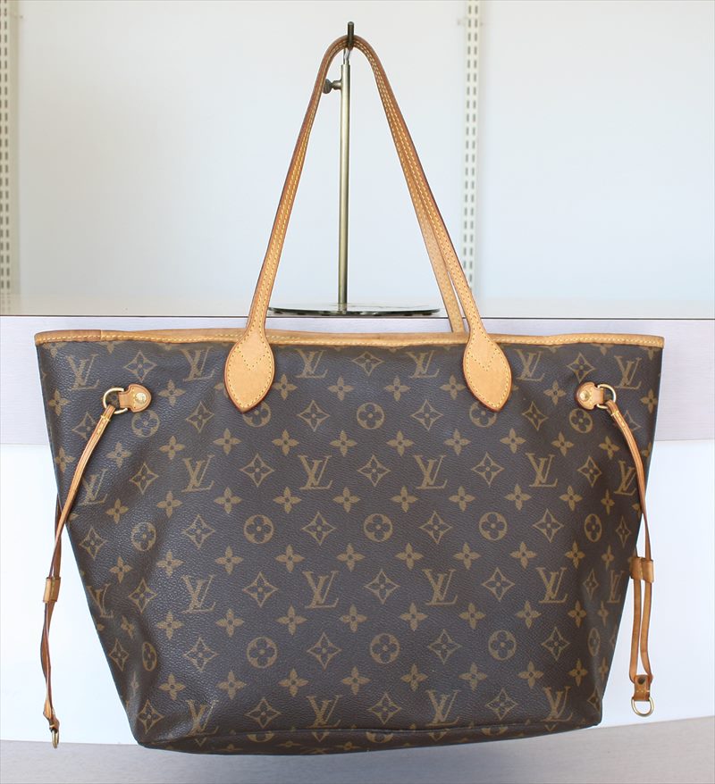 Tote Tuesday 🤎 LV Neverfull MM Edition . . Use code AMBERASHLEIGH
