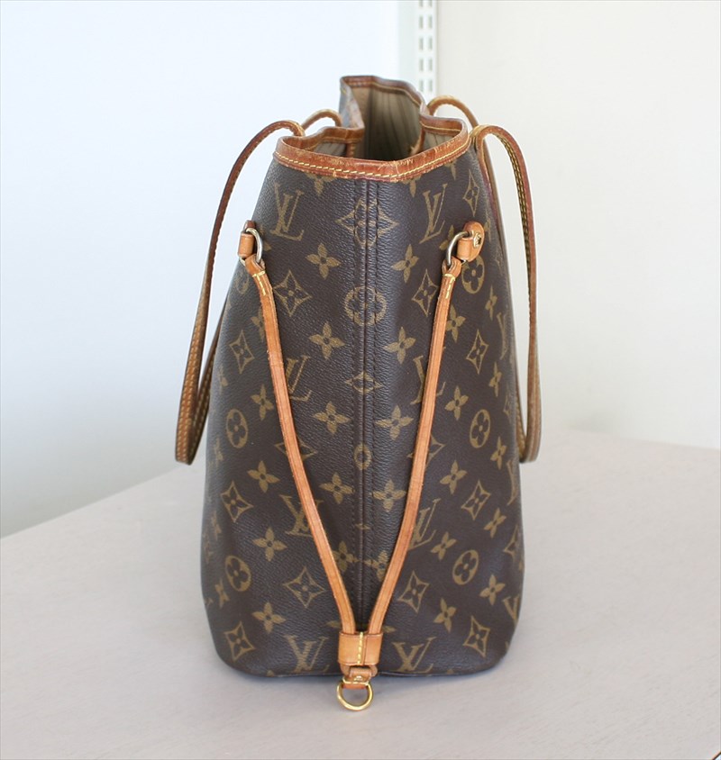 Louis Vuitton Neverfull MM in Monogram – The Bag Broker
